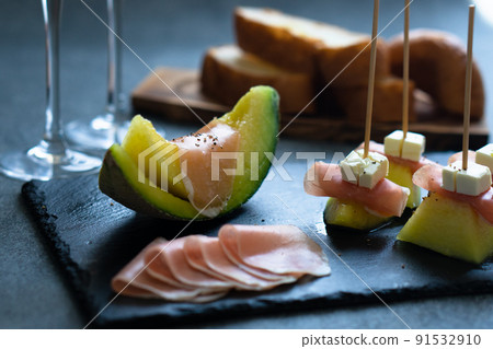 甜瓜配西班牙火腿豪華小吃 甜瓜配西班牙火腿豪華小吃 91532910