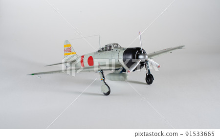 塑料模型零式戰鬥機類型 21 1/32 比例白色背景 塑料模型零式戰鬥機類型 21 1/32 比例白色背景 91533665