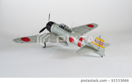 塑料模型零式戰鬥機類型 21 1/32 比例白色背景 塑料模型零式戰鬥機類型 21 1/32 比例白色背景 91533666