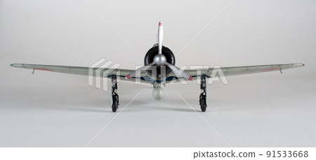 塑料模型零式戰鬥機類型 21 1/32 比例白色背景 塑料模型零式戰鬥機類型 21 1/32 比例白色背景 91533668