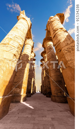 Ancient Columns in the Great Hypostyle Hall, Karnak Temple, Luxor, Egypt 91534286