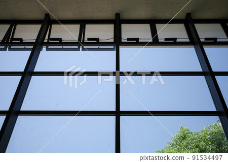 Curtain wall with smoke exhaust window Curtain wall with smoke exhaust window 91534497
