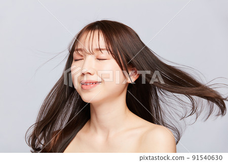 Beauty young Japanese woman with messy hair Beauty young Japanese woman with messy hair 91540630