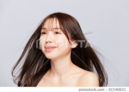 Beauty young Japanese woman with messy hair Beauty young Japanese woman with messy hair 91540631