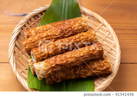 Grilled chikuwa (Chikuwa grilled in the chin) 91541436