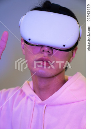 VR 護目鏡和男士 VR NFT 元界多彩 91543459