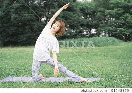 公園瑜伽 Kannuki 姿勢 91548579