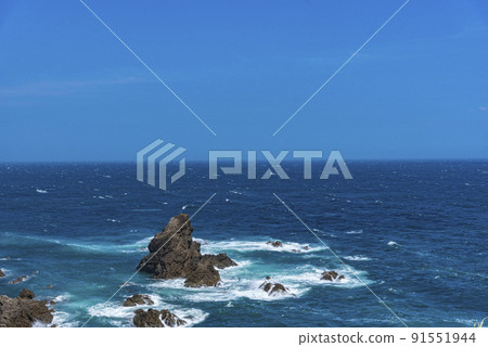 伊勢灣波濤洶湧的大海 伊勢灣波濤洶湧的大海 91551944