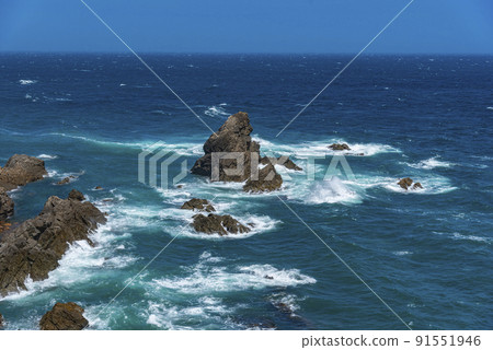 伊勢灣波濤洶湧的大海 伊勢灣波濤洶湧的大海 91551946