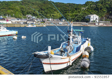 Single fishing bonito boat 91551957