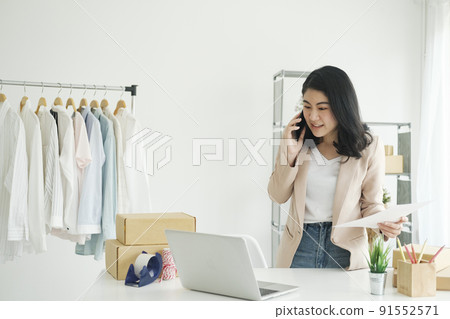 Businessowner Always keep contact with customer. Businessowner Always keep contact with customer. 91552571
