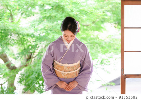 Kimono woman bow 91553592