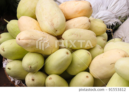 Muskmelon stock on shop for sell Muskmelon stock on shop for sell 91553812