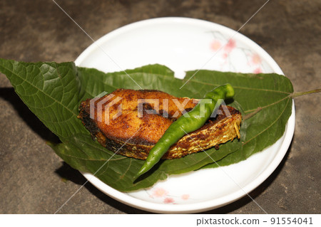 fried Hilsa fish on kitchen fried Hilsa fish on kitchen 91554041