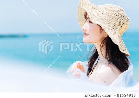 Summer woman portrait 91554918
