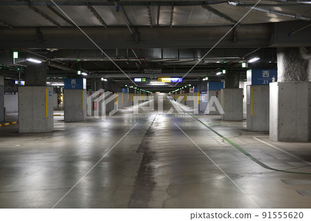 地下車庫 91555620