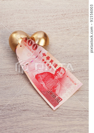 Golden eggs and new Taiwan dollars 91556003