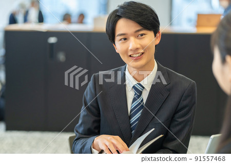 Female employee Male employee Business, business image, business scene, company, office worker, work 91557468