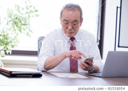 Business senior male portrait Business senior male portrait 91558054