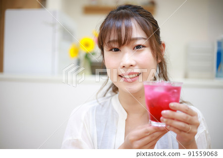 紫蘇汁的女人 紫蘇汁的女人 91559068