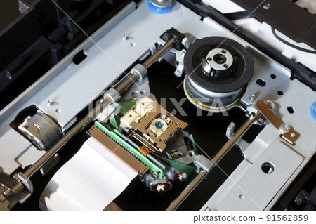 Internal structure of CD / DVD player 91562859