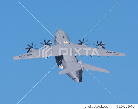 Airbus A400M transport plane rise Airbus A400M transport plane rise 91563646