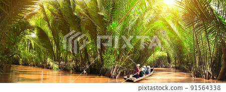 People boating in the delta of Mekong river, Vietnam People boating in the delta of Mekong river, Vietnam 91564338