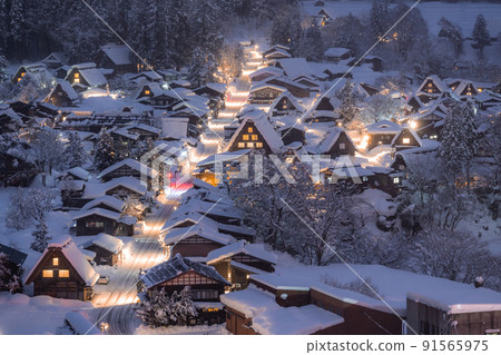 《岐阜縣》積雪的白川鄉/冬季合掌祖村 91565975
