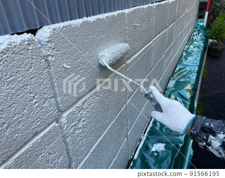 Block wall painting work Block wall painting work 91566195