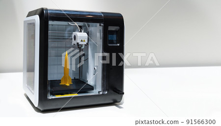 A 3d printer in the laboratory  91566300