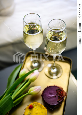 Hotel welcome drink 91568626