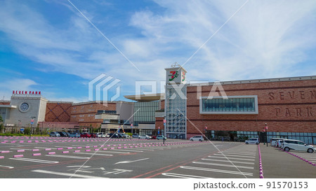 Seven Park Ario Kashiwa Building Exterior and Parking Lot 91570153