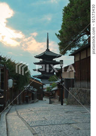 Kyoto's symbol Yasaka Tower Kyoto's symbol Yasaka Tower 91573430