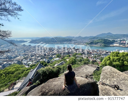 從尾道市的千光寺眺望瀨戶內海 從尾道市的千光寺眺望瀨戶內海 91577747