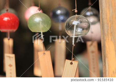 Edo wind chime glass wind chime summer image Edo wind chime glass wind chime summer image 91585410