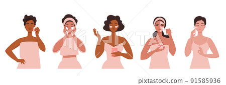 Cute Multi Ethnic Girls Make Beauty Spa at Home Cute Multi Ethnic Girls Make Beauty Spa at Home 91585936