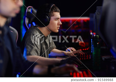 Man in eSports Tournament Man in eSports Tournament 91589988