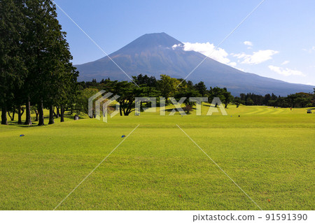 Asagiri Jamboree Golf Club in Summer Fuji 91591390