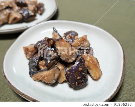Stir-fried delicious eggplant with miso Stir-fried delicious eggplant with miso 91596252