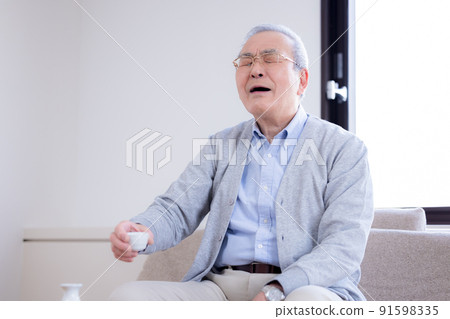 Grandpa drinking alcohol Grandpa drinking alcohol 91598335