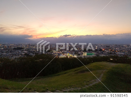 Koboyama Kofun 的夜景 Koboyama Kofun 的夜景 91598545