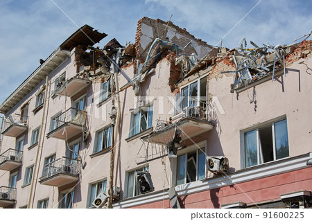 The consequences of the explosion of the hotel Ukraine by a Russian missile. The consequences of the explosion of the hotel Ukraine by a Russian missile. 91600225