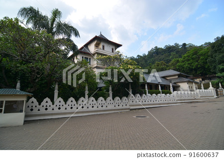 Sri Lanka Kandy Buddha Tooth Temple 91600637