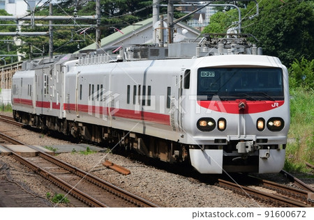 E491 series East i-E Maya 50 with 5001 Harajuku 91600672