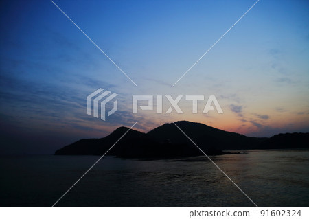 Morning view of the Seto Inland Sea seen from Tomonoura Morning view of the Seto Inland Sea seen from Tomonoura 91602324