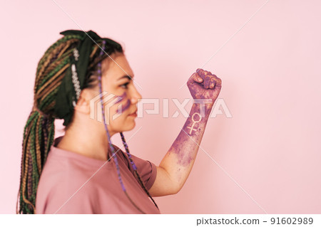 Girl with a purple hand and a sign of the mirror of venus Girl with a purple hand and a sign of the mirror of venus 91602989