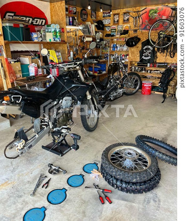 Garage life 91603076