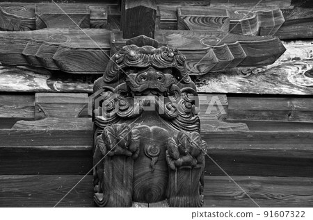 Shimobuchi, Isesaki City, Gunma Prefecture The lion of the main shrine of Daikoku Shrine 91607322