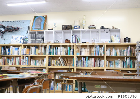 小學圖書館1 小學圖書館1 91609386
