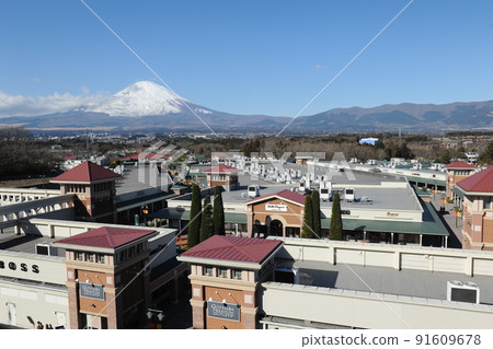 從御殿場奧特萊斯看到的富士山 91609678